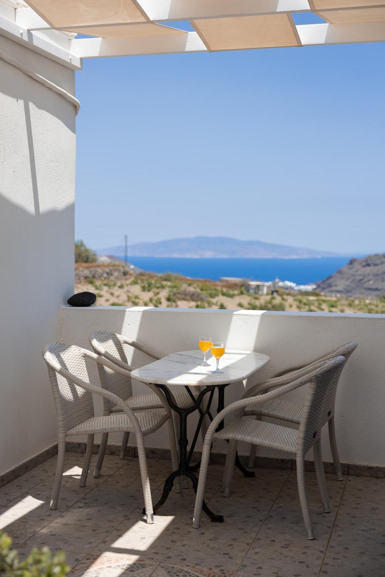Happening 3* Imerovigli (Santorini)