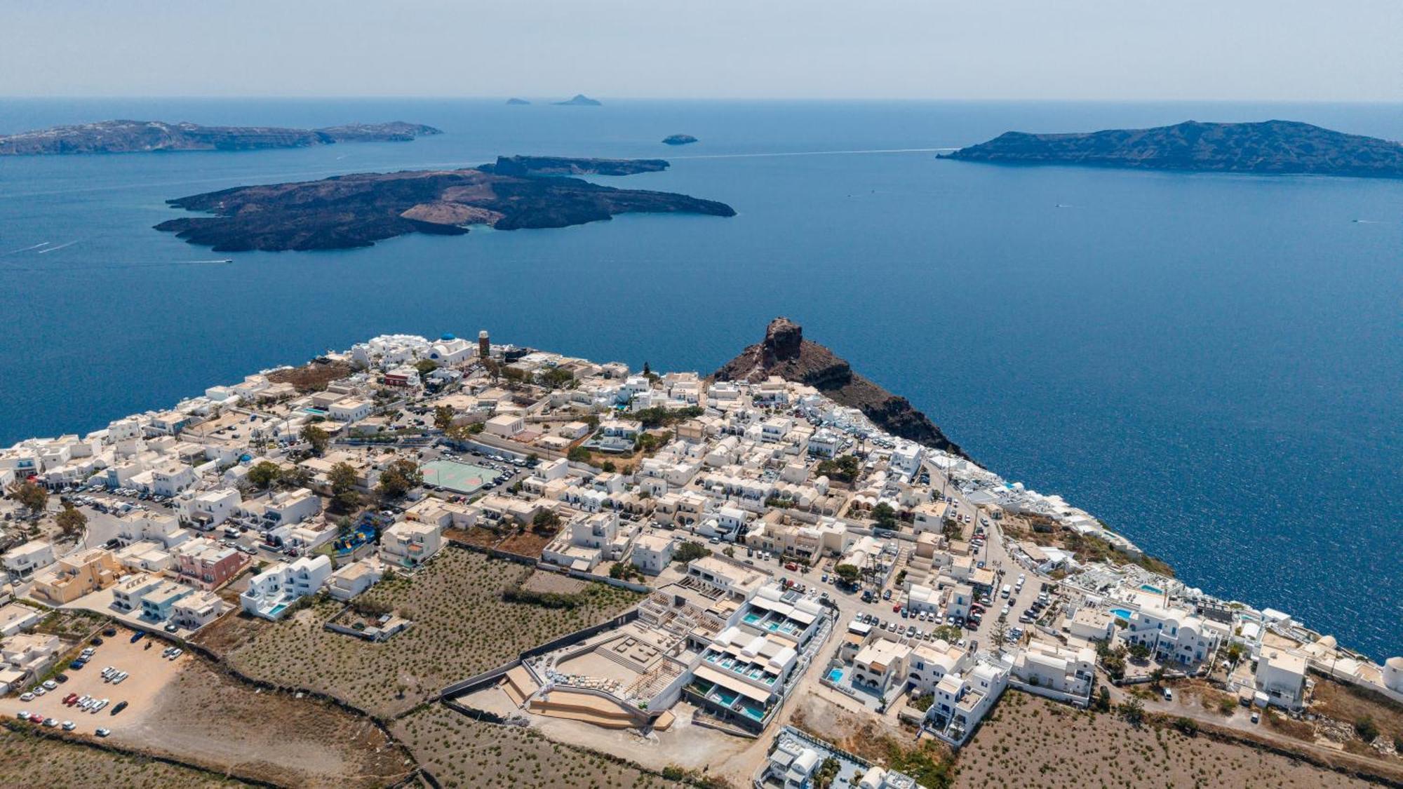 Happening 3* Imerovigli (Santorini)